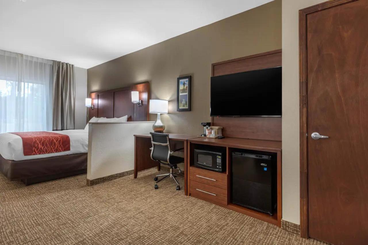 Comfort & East Carmichael Rd Hotel 2*