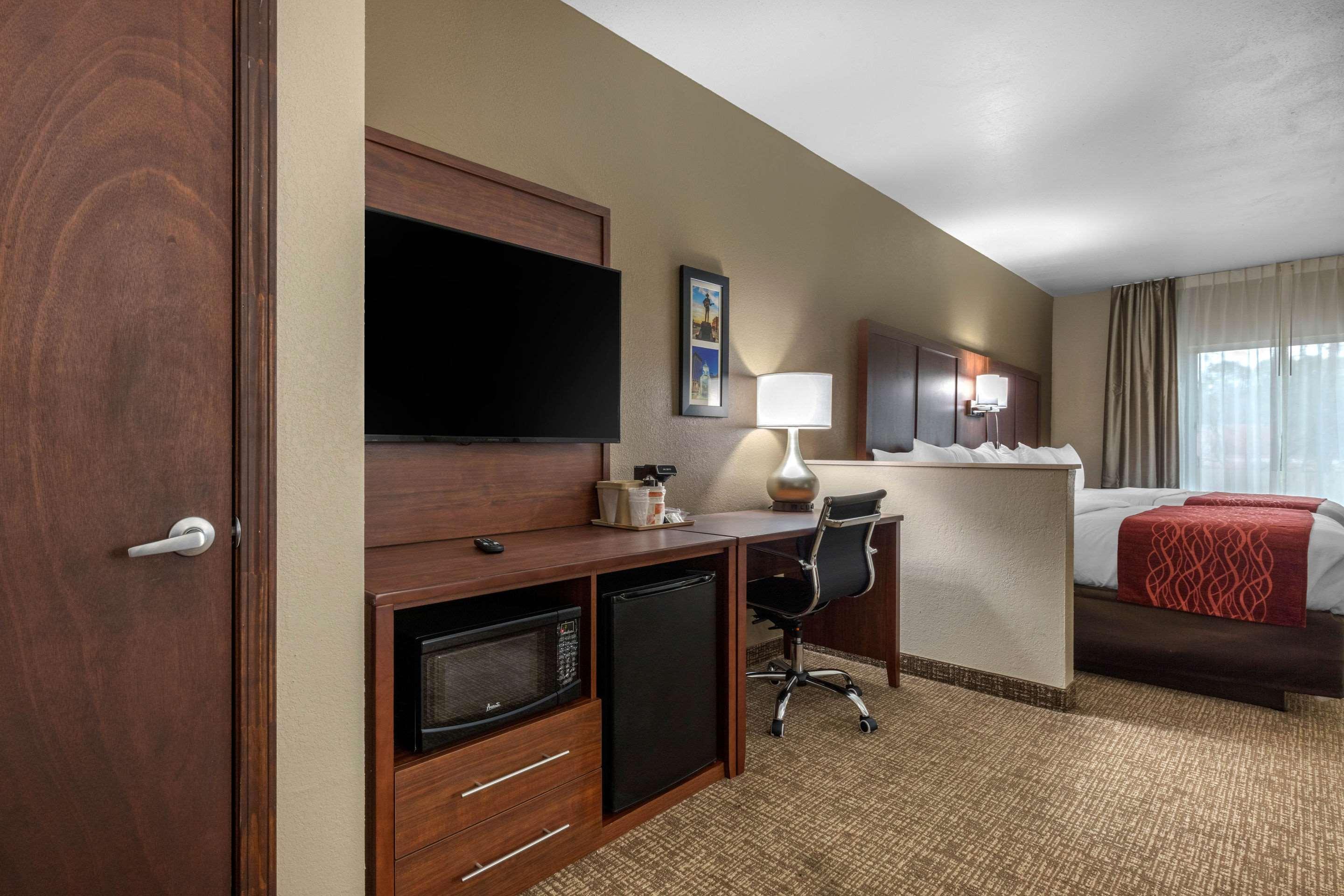 Hotel Comfort & East Carmichael Rd Montgomery